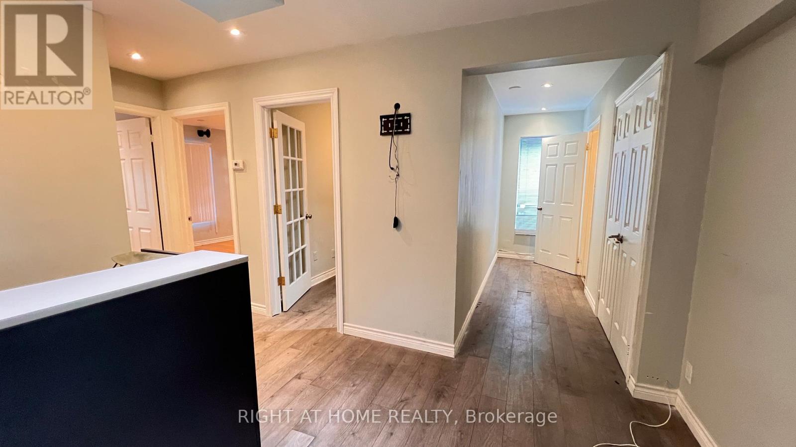 2nd B - 6024 Yonge Street, Toronto, Ontario  M2M 3W5 - Photo 4 - C12448247