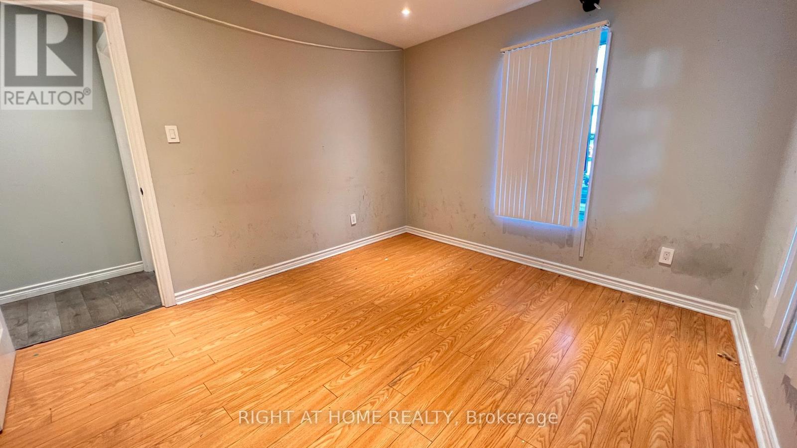 2nd B - 6024 Yonge Street, Toronto, Ontario  M2M 3W5 - Photo 12 - C12448247