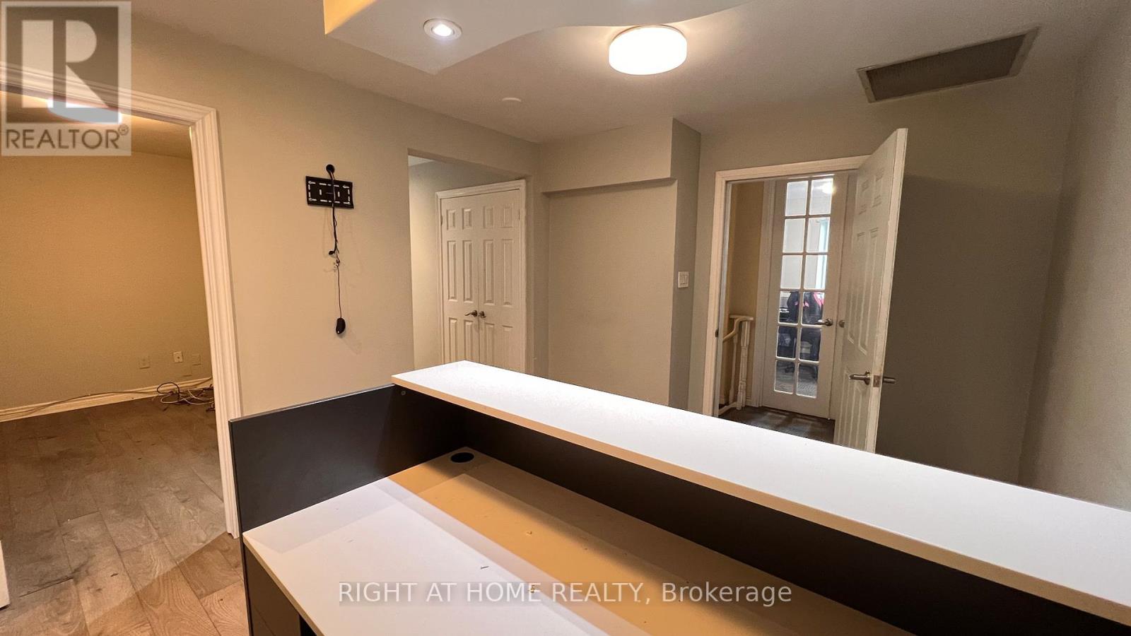 2nd B - 6024 Yonge Street, Toronto, Ontario  M2M 3W5 - Photo 21 - C12448247