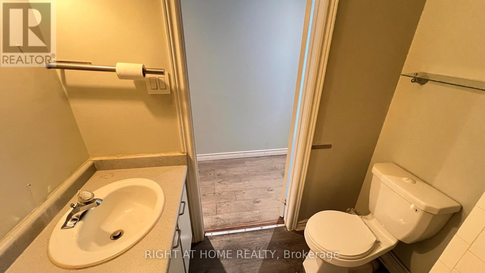 2nd B - 6024 Yonge Street, Toronto, Ontario  M2M 3W5 - Photo 19 - C12448247