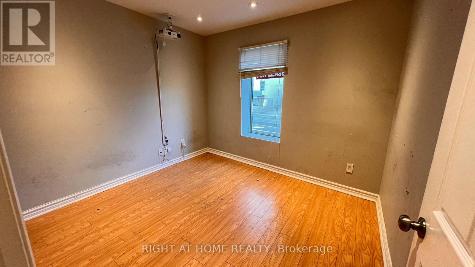 2nd B - 6024 Yonge Street, Toronto, Ontario  M2M 3W5 - Photo 6 - C12448247