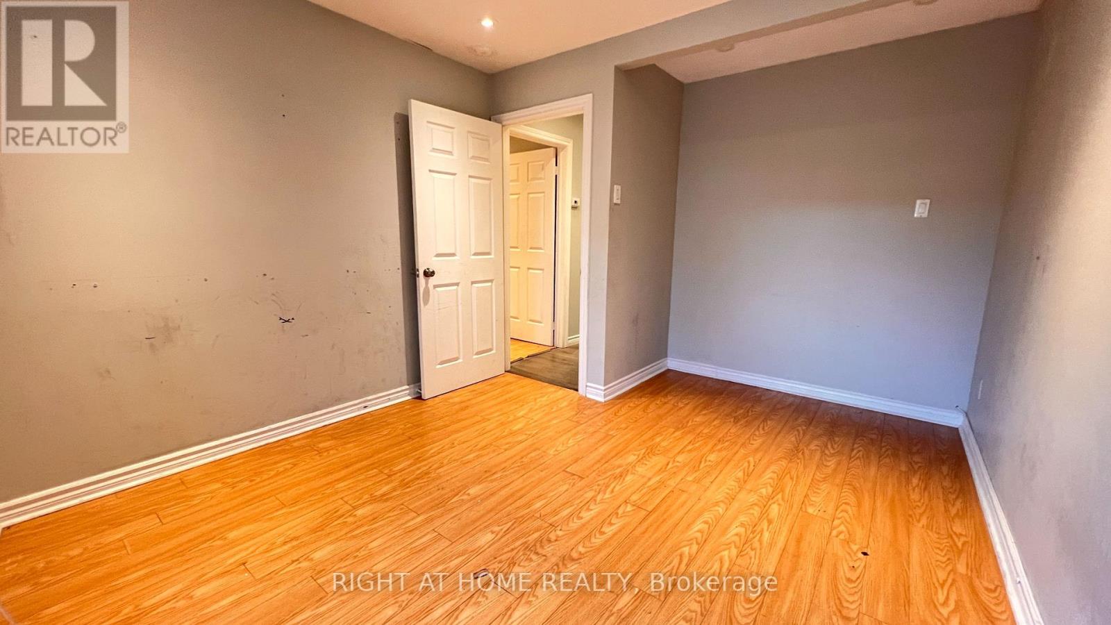 2nd B - 6024 Yonge Street, Toronto, Ontario  M2M 3W5 - Photo 8 - C12448247