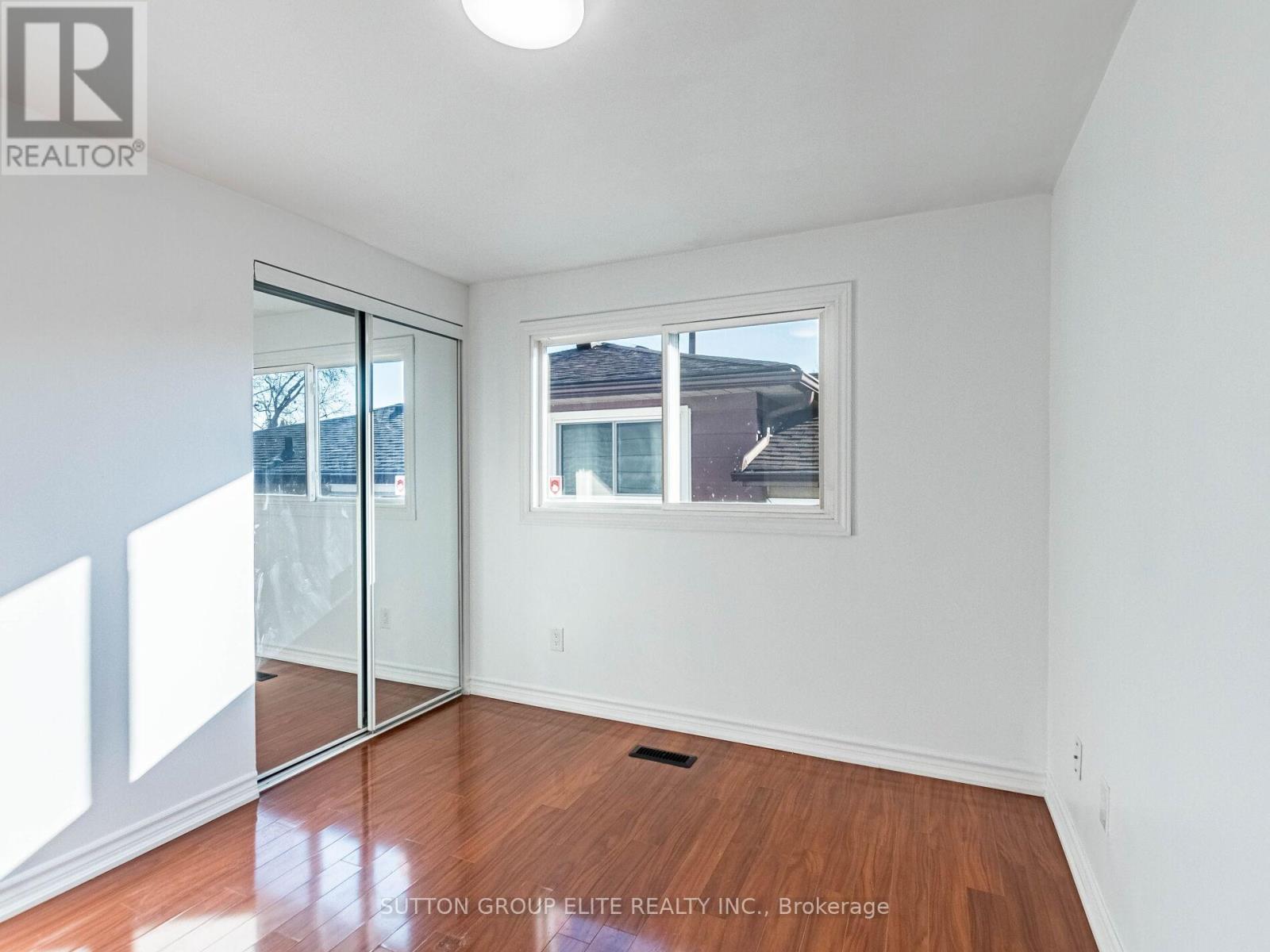 19 Glenforest Road, Brampton, Ontario  L6S 1L8 - Photo 36 - W12565398