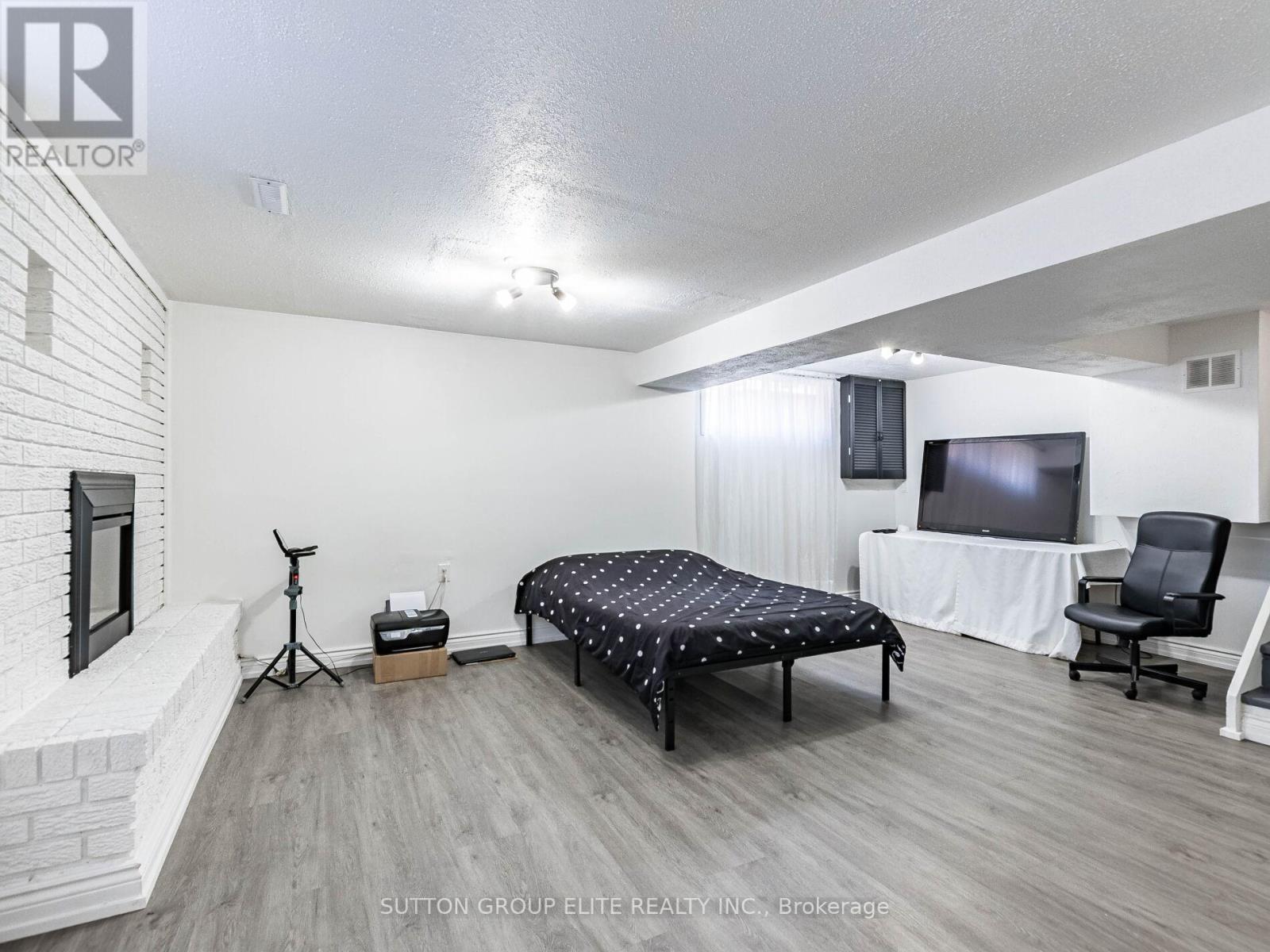 19 Glenforest Road, Brampton, Ontario  L6S 1L8 - Photo 42 - W12565398