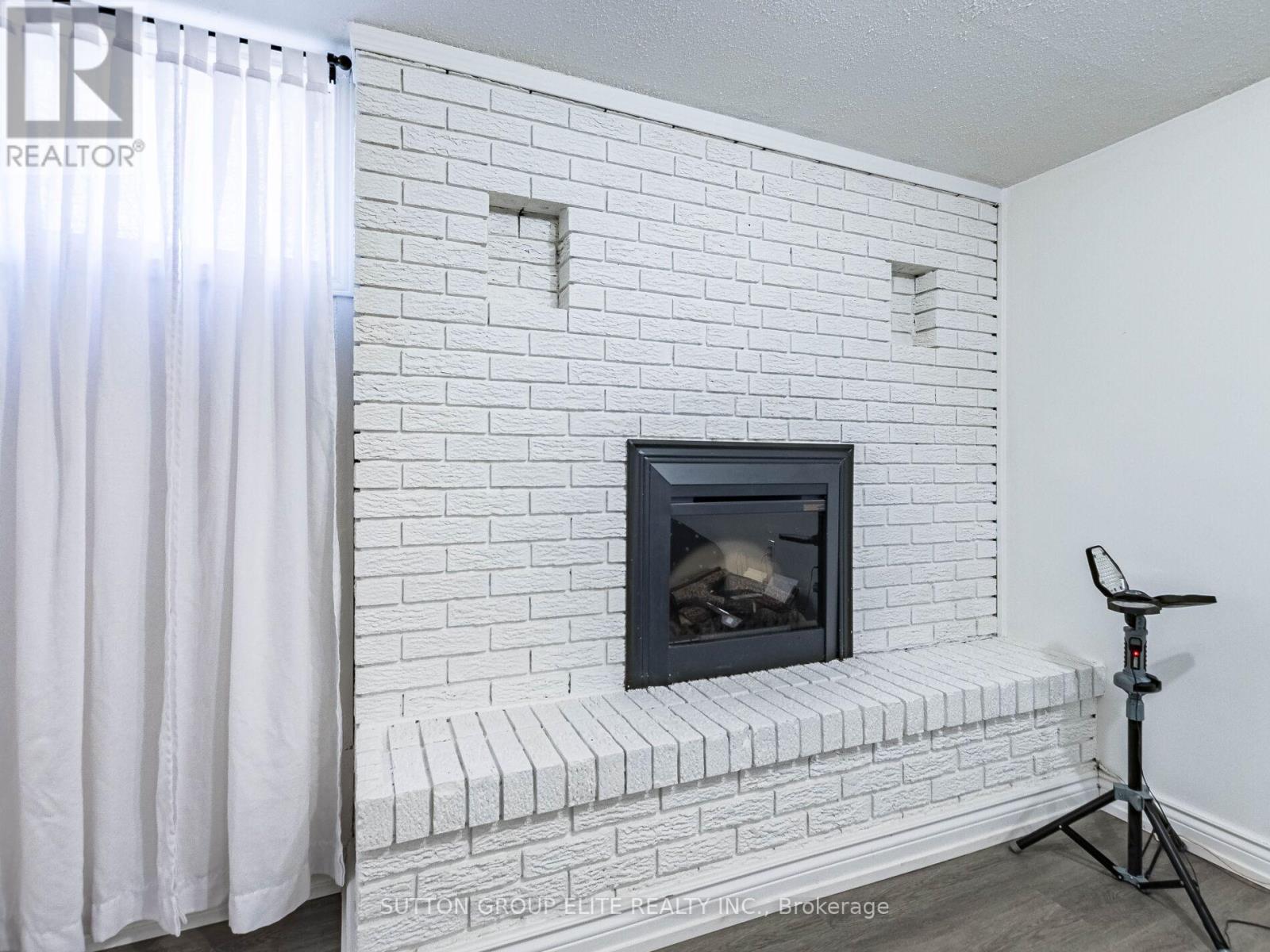 19 Glenforest Road, Brampton, Ontario  L6S 1L8 - Photo 43 - W12565398