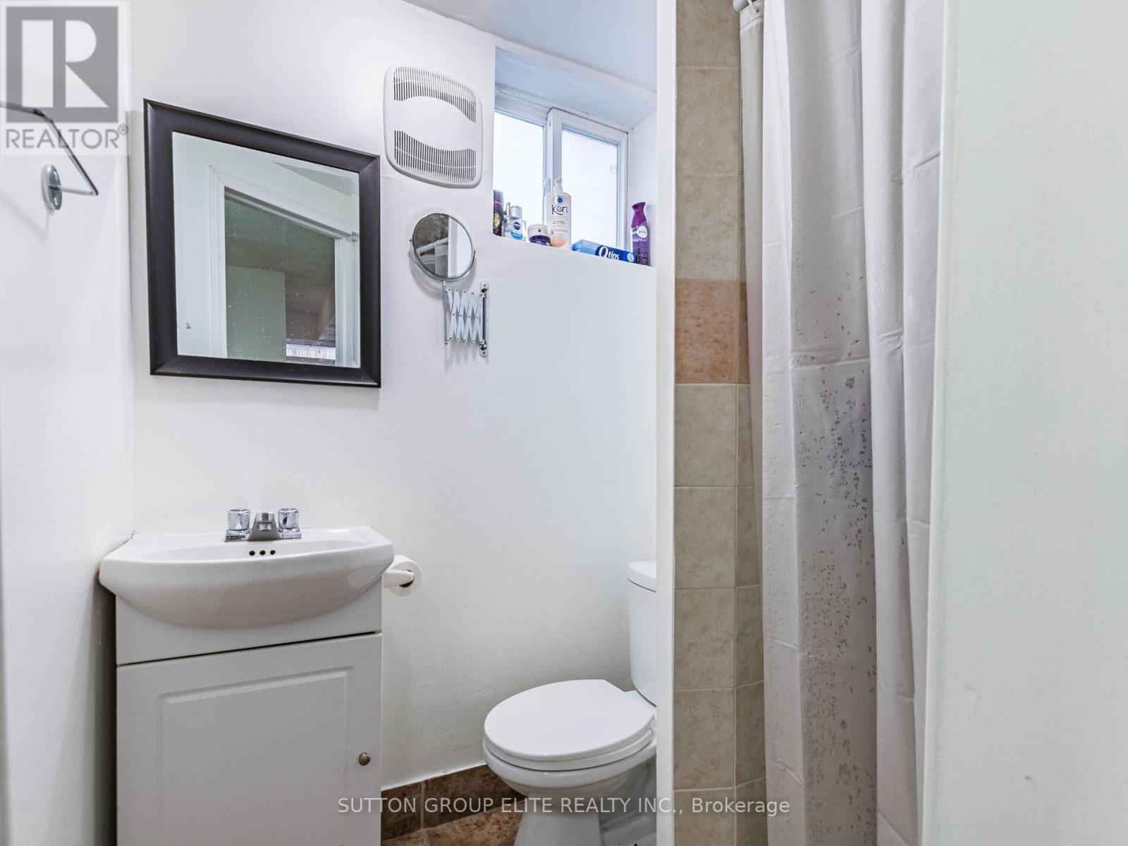 19 Glenforest Road, Brampton, Ontario  L6S 1L8 - Photo 45 - W12565398