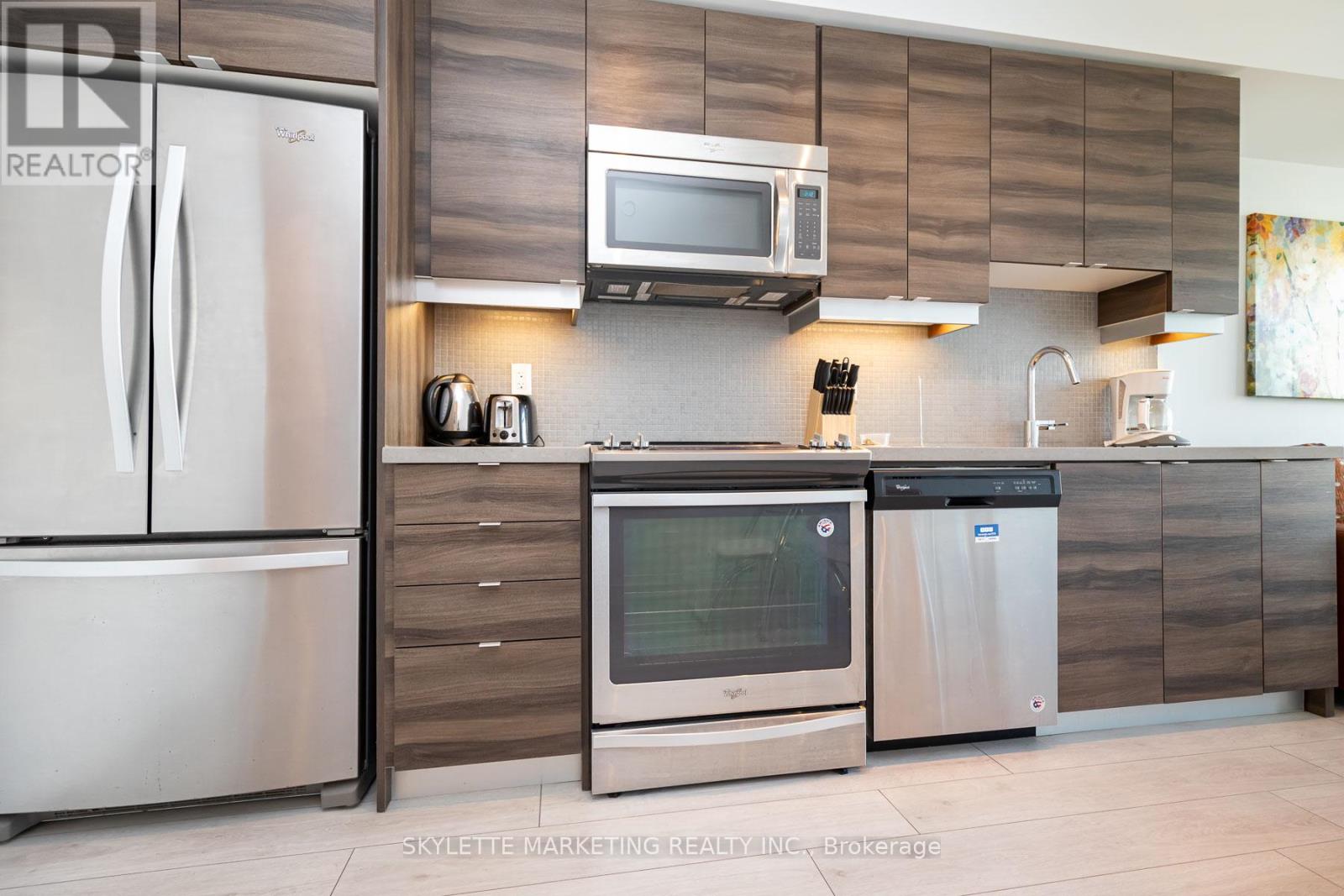 1822 - 525 Adelaide Street W, Toronto, Ontario  M5V 0N7 - Photo 5 - C12569938