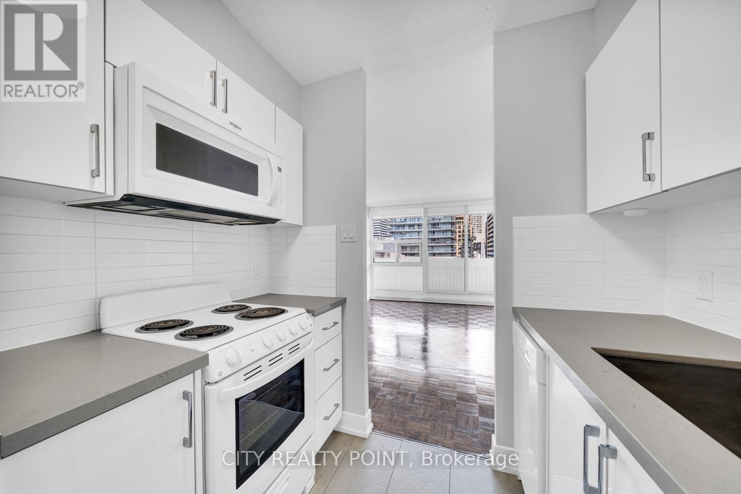 2506 - 33 Isabella Street, Toronto, Ontario  M4Y 2P7 - Photo 8 - C12569946