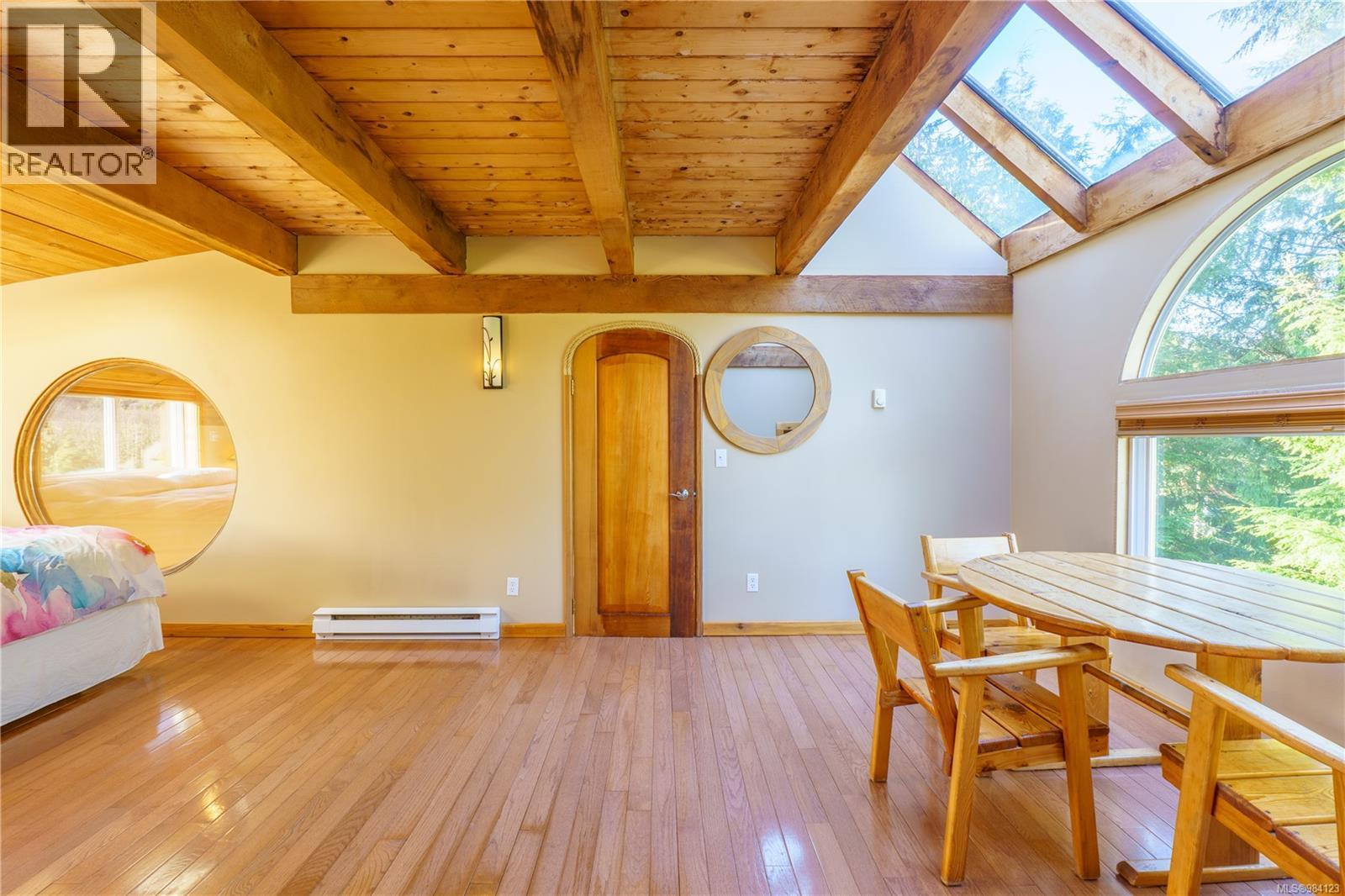 316 Leighton Way, Tofino, British Columbia  V0R 2Z0 - Photo 19 - 984123