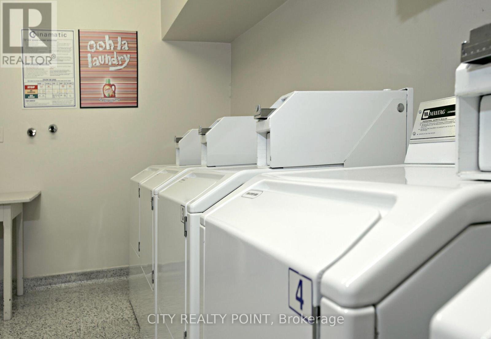 303 - 9 Deer Park Crescent, Toronto, Ontario  M4V 2C4 - Photo 24 - C12569952