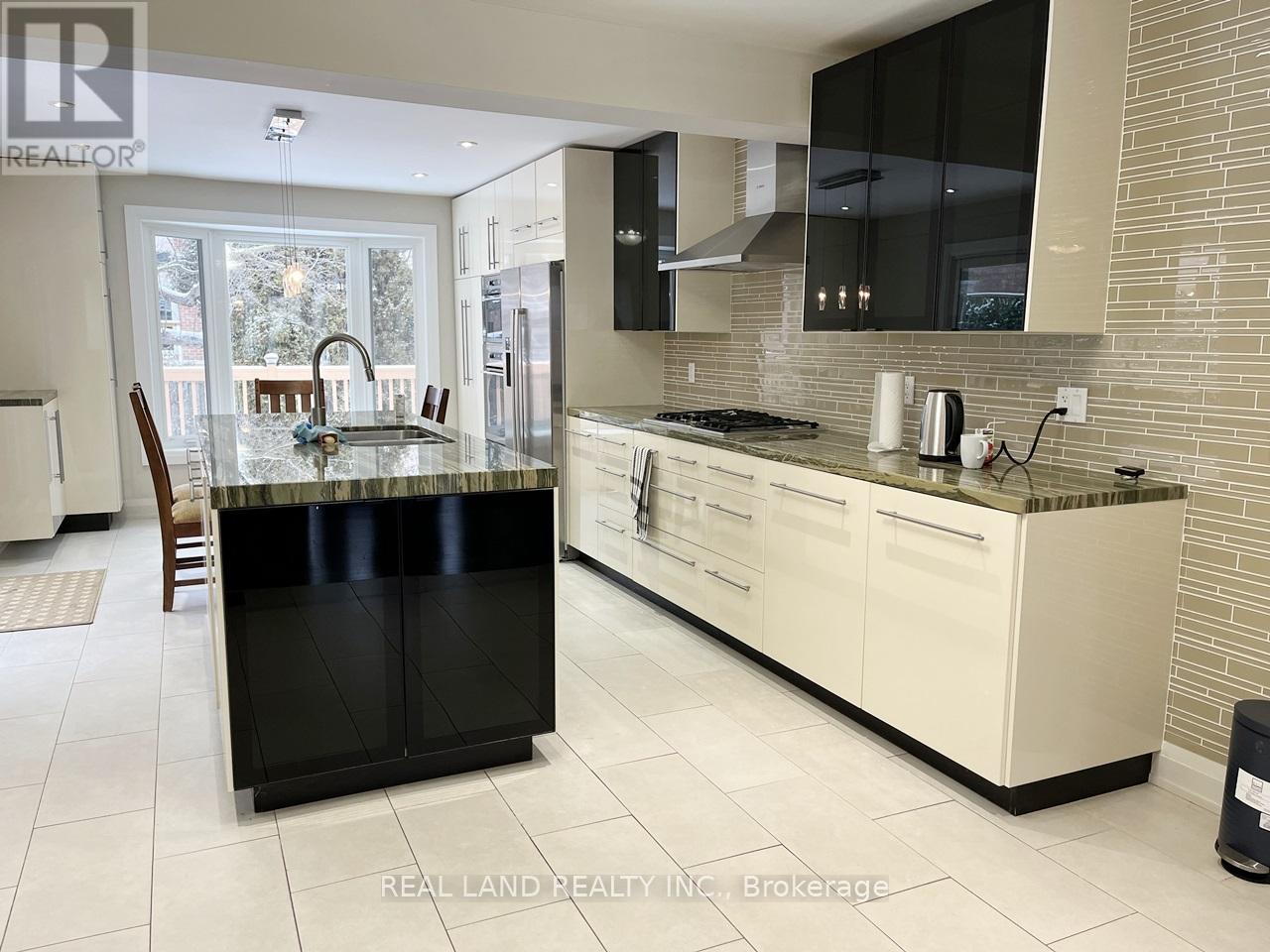 Upper - 260 Fisherville Road, Toronto, Ontario  M2R 3C5 - Photo 10 - C12569956