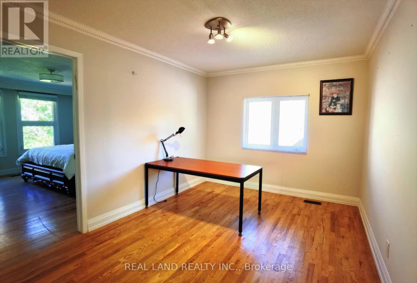 Upper - 260 Fisherville Road, Toronto, Ontario  M2R 3C5 - Photo 15 - C12569956