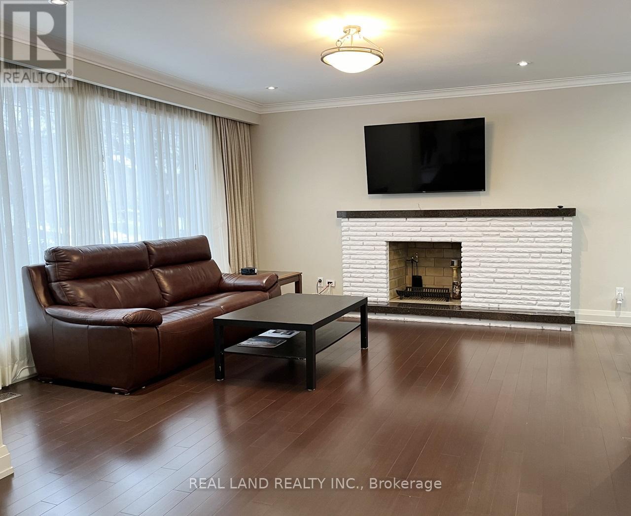 Upper - 260 Fisherville Road, Toronto, Ontario  M2R 3C5 - Photo 4 - C12569956