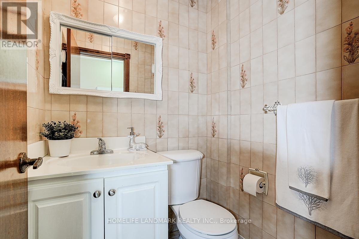 61 Ellenhall Square, Toronto, Ontario  M1W 3B1 - Photo 16 - E12569962