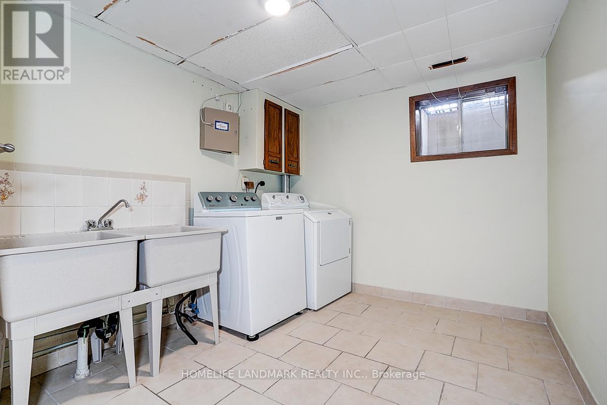 61 Ellenhall Square, Toronto, Ontario  M1W 3B1 - Photo 36 - E12569962