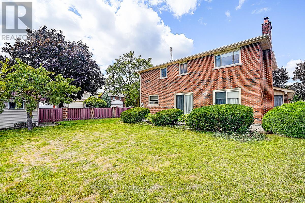 61 Ellenhall Square, Toronto, Ontario  M1W 3B1 - Photo 39 - E12569962