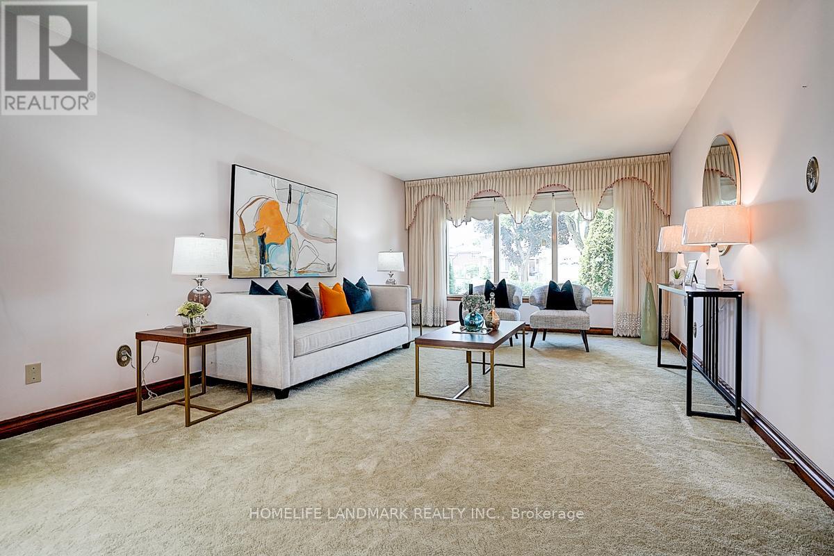 61 Ellenhall Square, Toronto, Ontario  M1W 3B1 - Photo 7 - E12569962