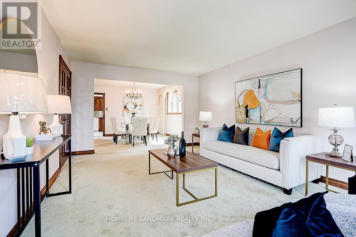 61 Ellenhall Square, Toronto, Ontario  M1W 3B1 - Photo 8 - E12569962