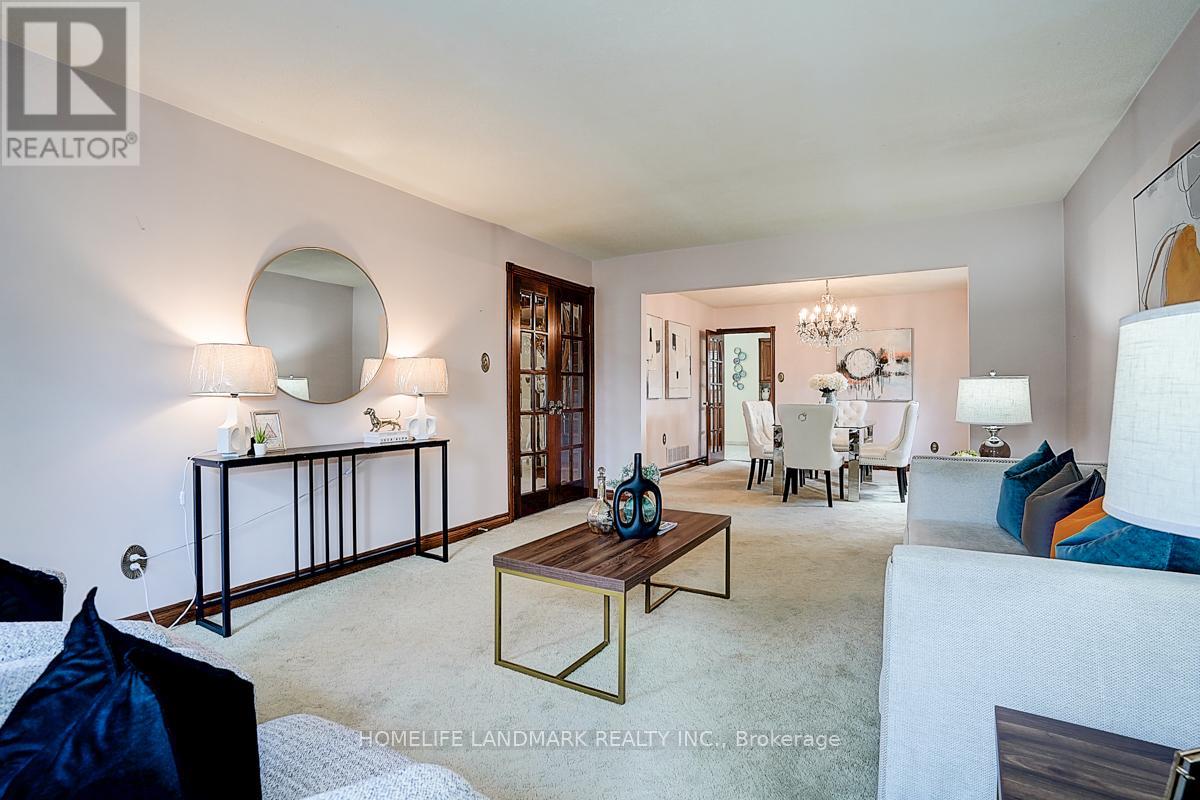 61 Ellenhall Square, Toronto, Ontario  M1W 3B1 - Photo 9 - E12569962