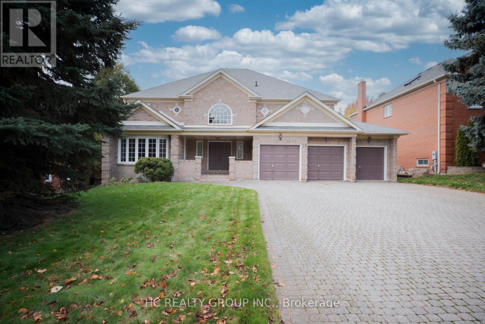 10 WESTPOINT COURT, Richmond Hill, Ontario