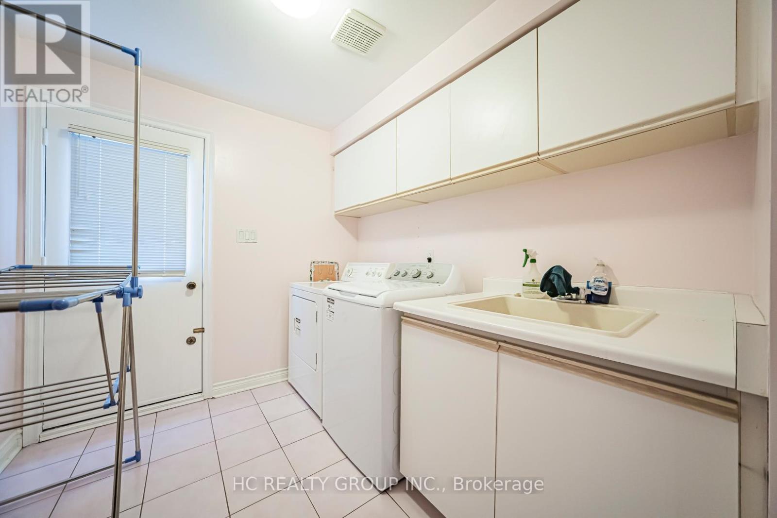 10 Westpoint Court, Richmond Hill, Ontario  L4B 2V6 - Photo 25 - N12569954