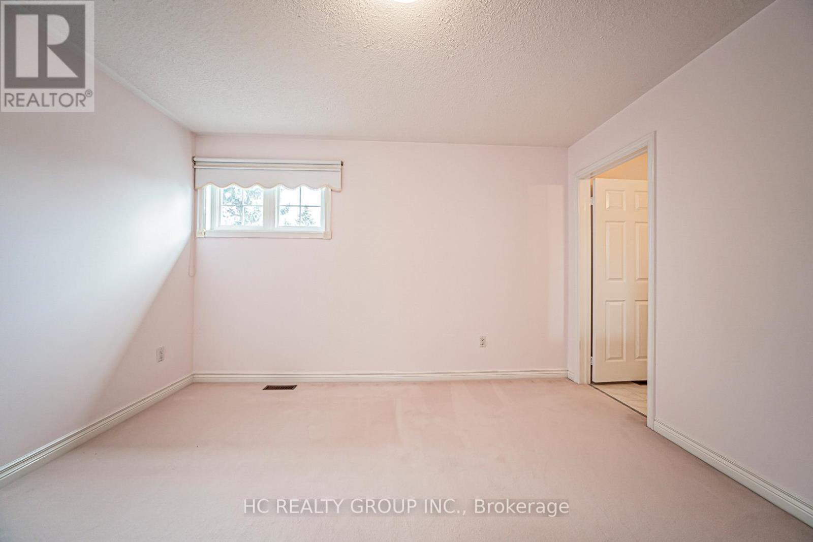 10 Westpoint Court, Richmond Hill, Ontario  L4B 2V6 - Photo 32 - N12569954