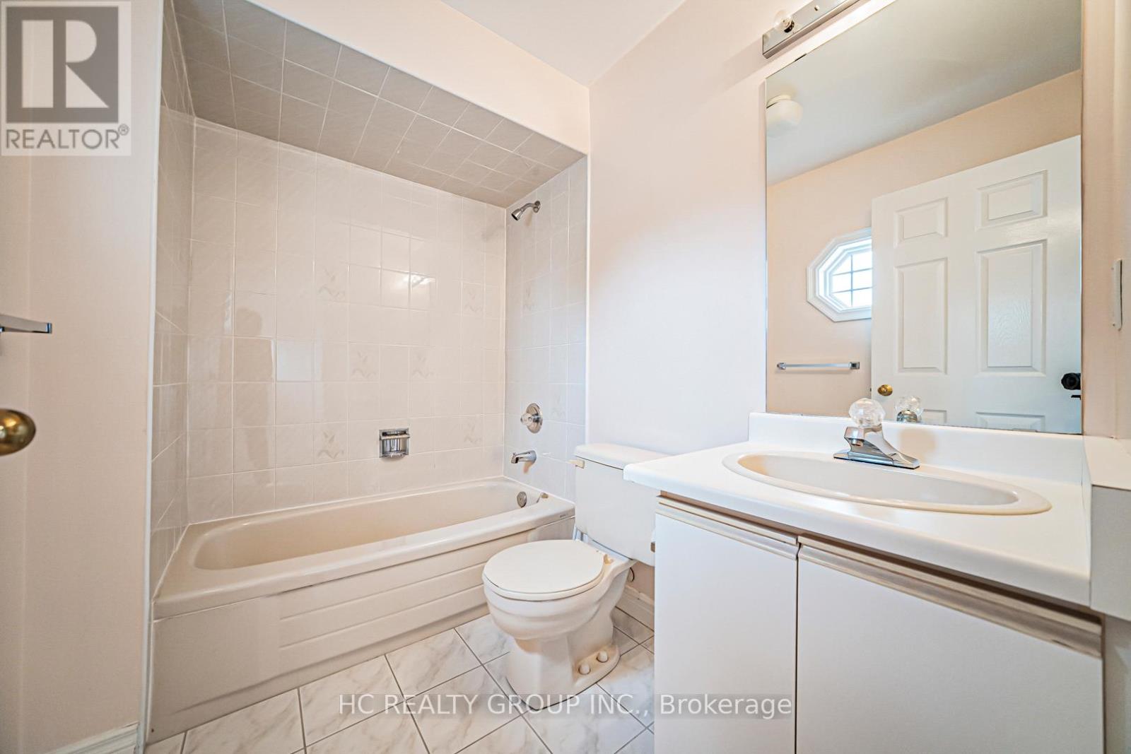 10 Westpoint Court, Richmond Hill, Ontario  L4B 2V6 - Photo 34 - N12569954