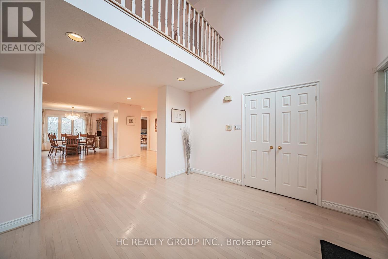 10 Westpoint Court, Richmond Hill, Ontario  L4B 2V6 - Photo 8 - N12569954