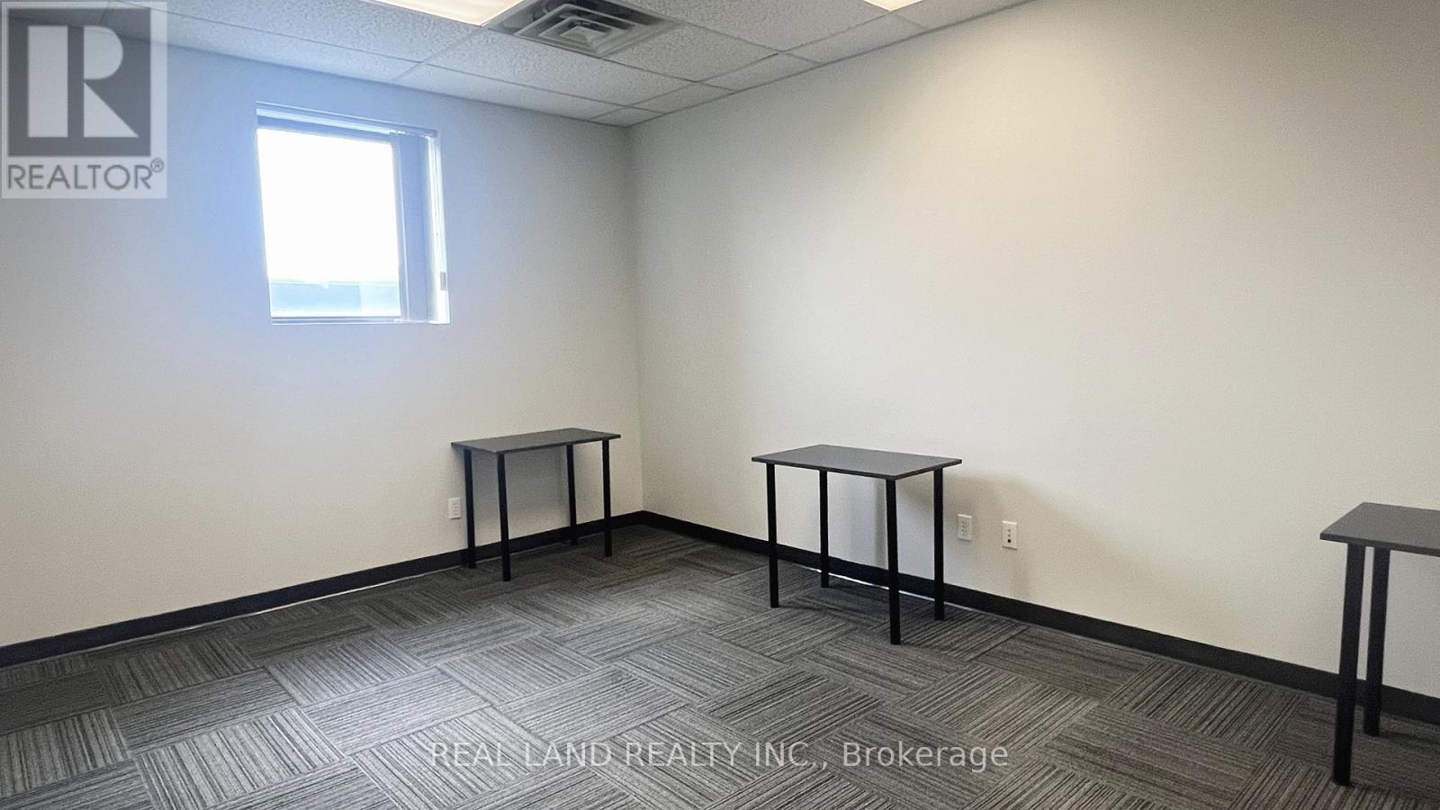 202 - 9030 Leslie Street, Richmond Hill, Ontario  L4B 1G2 - Photo 5 - N12569958