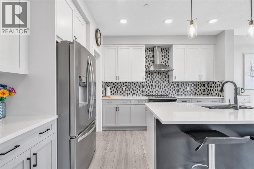 98 Lucas Crescent Nw, Calgary, Alberta  T3P 1M6 - Photo 7 - A2262302