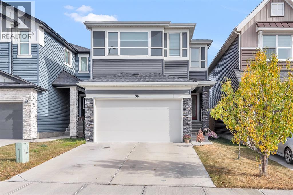 98 Lucas Crescent Nw, Calgary, Alberta  T3P 1M6 - Photo 2 - A2262302