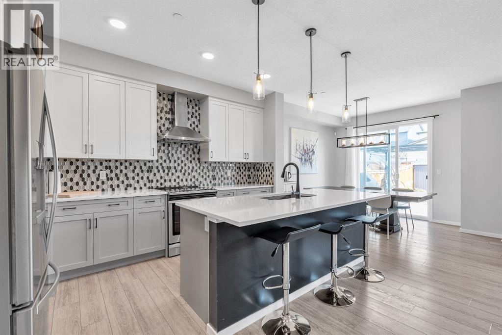 98 Lucas Crescent Nw, Calgary, Alberta  T3P 1M6 - Photo 6 - A2262302