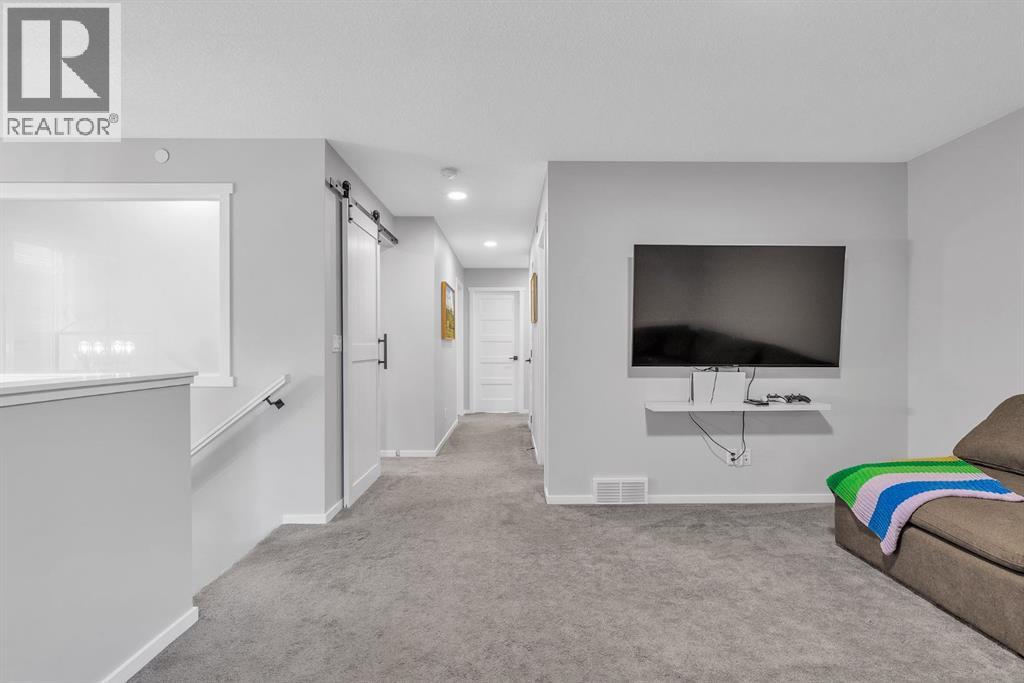 98 Lucas Crescent Nw, Calgary, Alberta  T3P 1M6 - Photo 33 - A2262302
