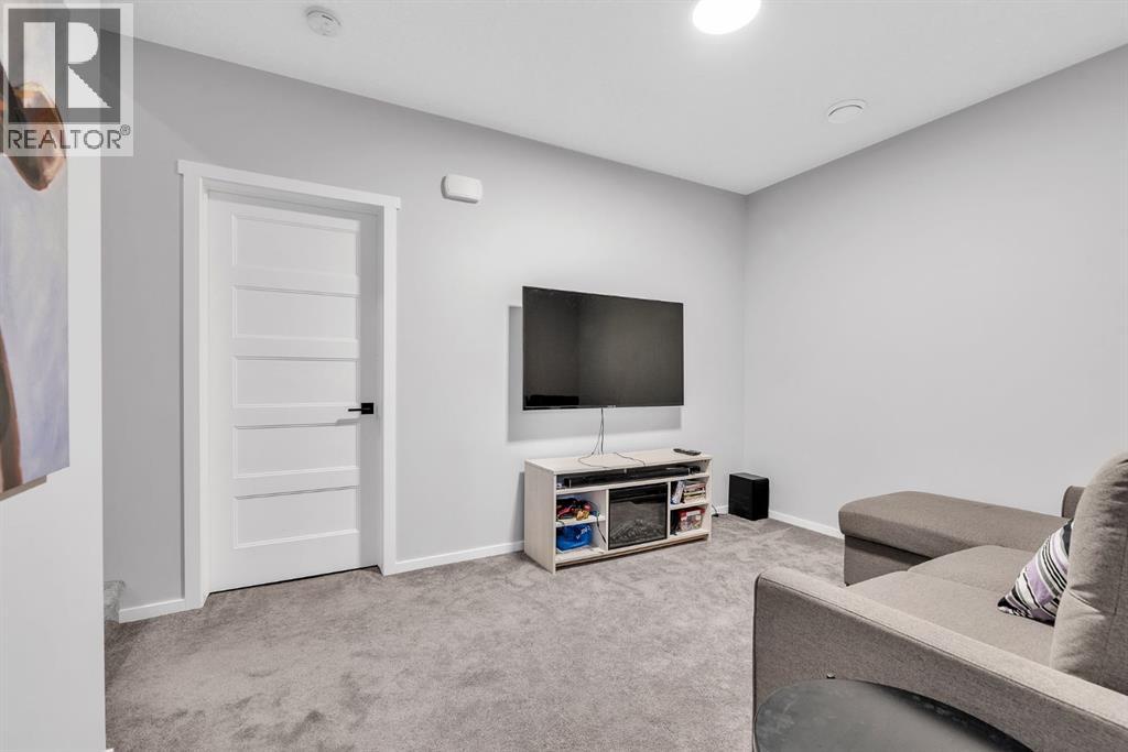 98 Lucas Crescent Nw, Calgary, Alberta  T3P 1M6 - Photo 39 - A2262302