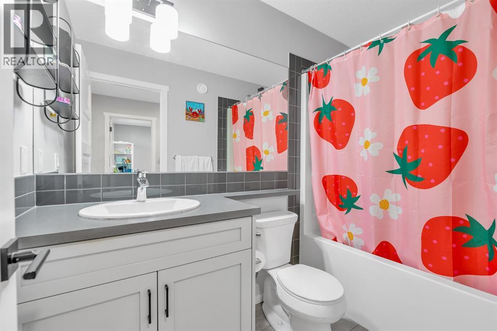 98 Lucas Crescent Nw, Calgary, Alberta  T3P 1M6 - Photo 31 - A2262302