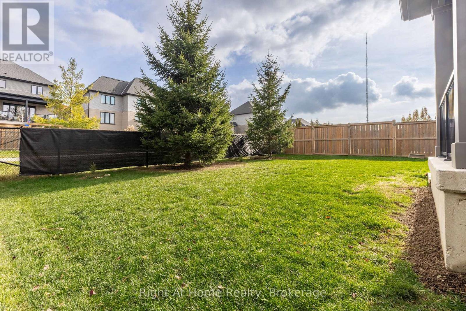 1038 Trailsway Avenue, London South, Ontario  N6K 0J2 - Photo 45 - X12569974