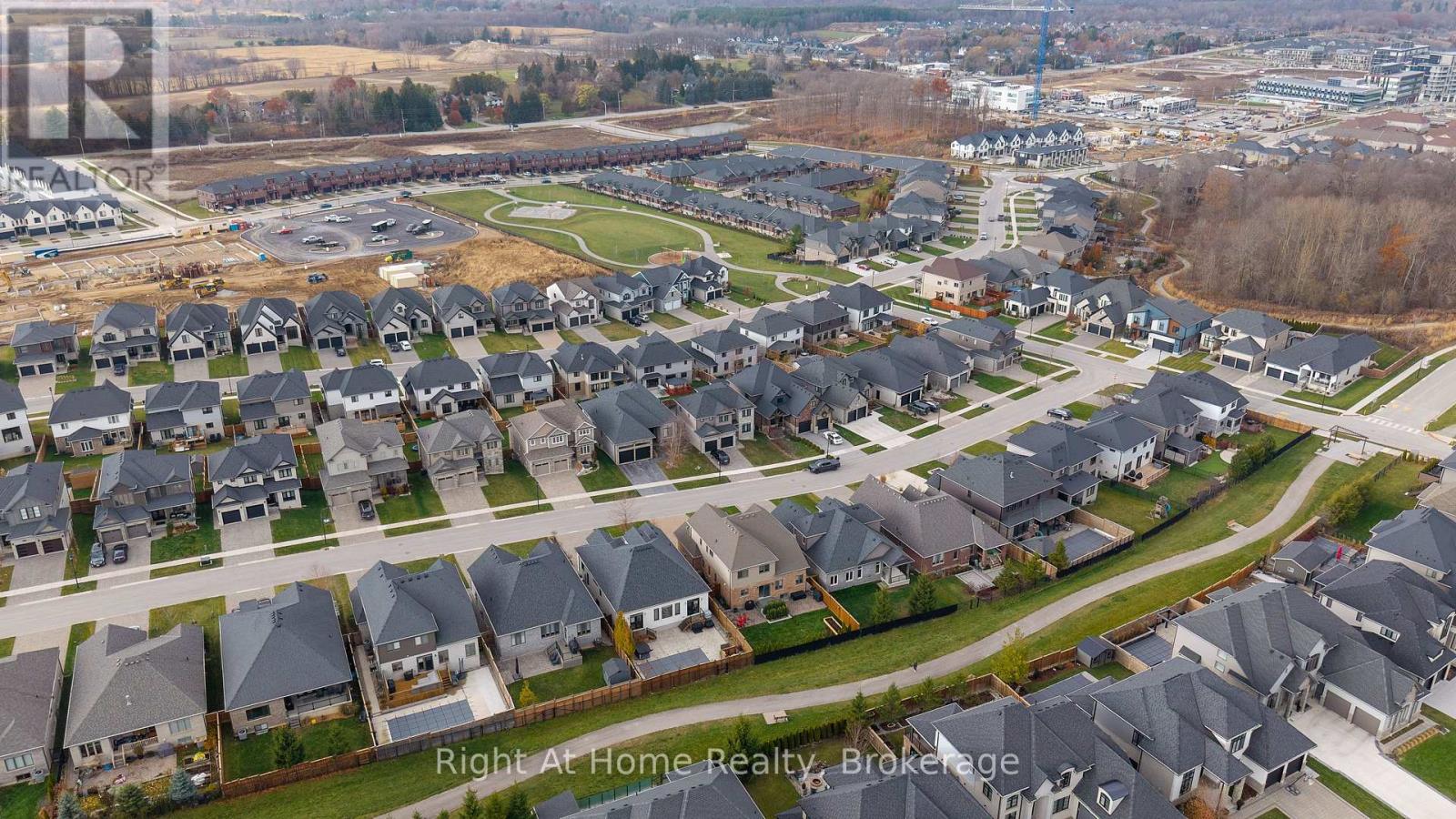 1038 Trailsway Avenue, London South, Ontario  N6K 0J2 - Photo 5 - X12569974