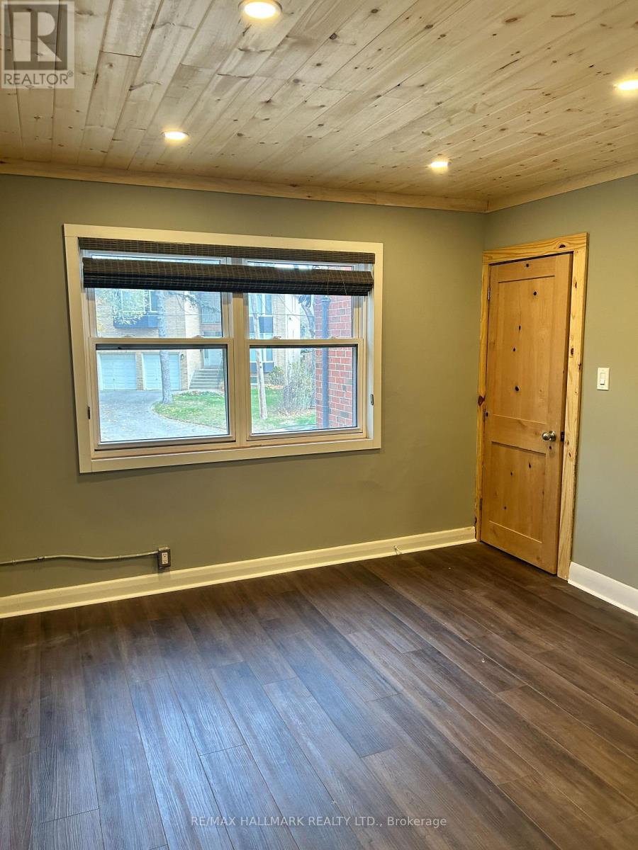 Upper - 6 Thirty First Street, Toronto, Ontario  M8W 3E8 - Photo 18 - W12383380