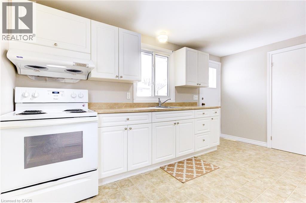 30a Helene Crescent, Waterloo, Ontario  N2L 5E5 - Photo 11 - 40787797