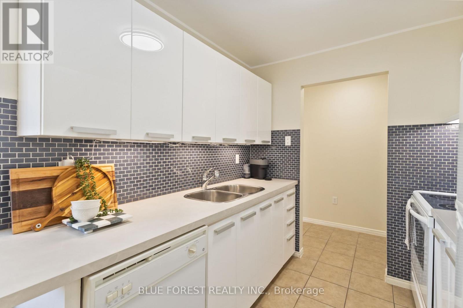 502 - 75 Huxley Street, London South, Ontario  N6J 4W7 - Photo 24 - X12561734