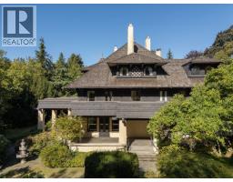 <div class="price">$6,880,000</div> 1 3838 Cypress Street, Vancouver<br><div style="margin-bottom:8px;"><small>Engel & Volkers Vancouver</small></div><div class='bed_bath'>5 Bed | 7 Bath</div>