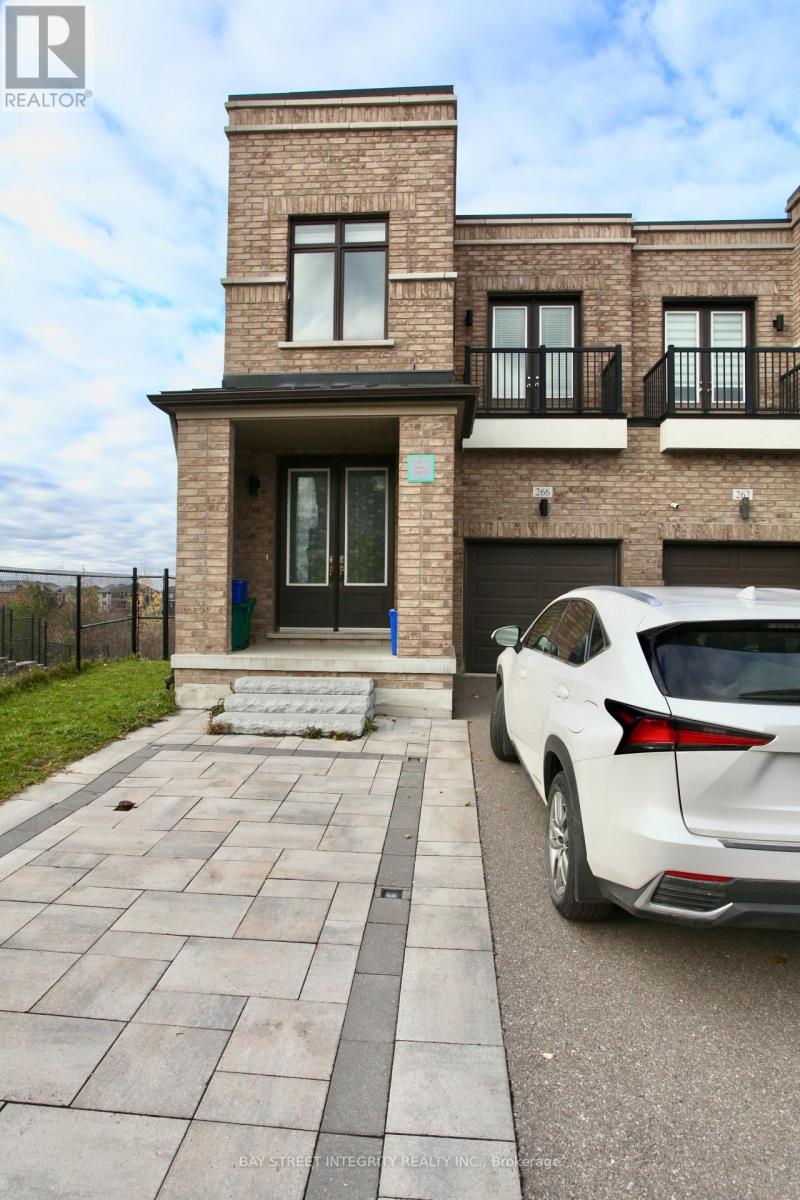 266 ELYSE COURT, Aurora, Ontario