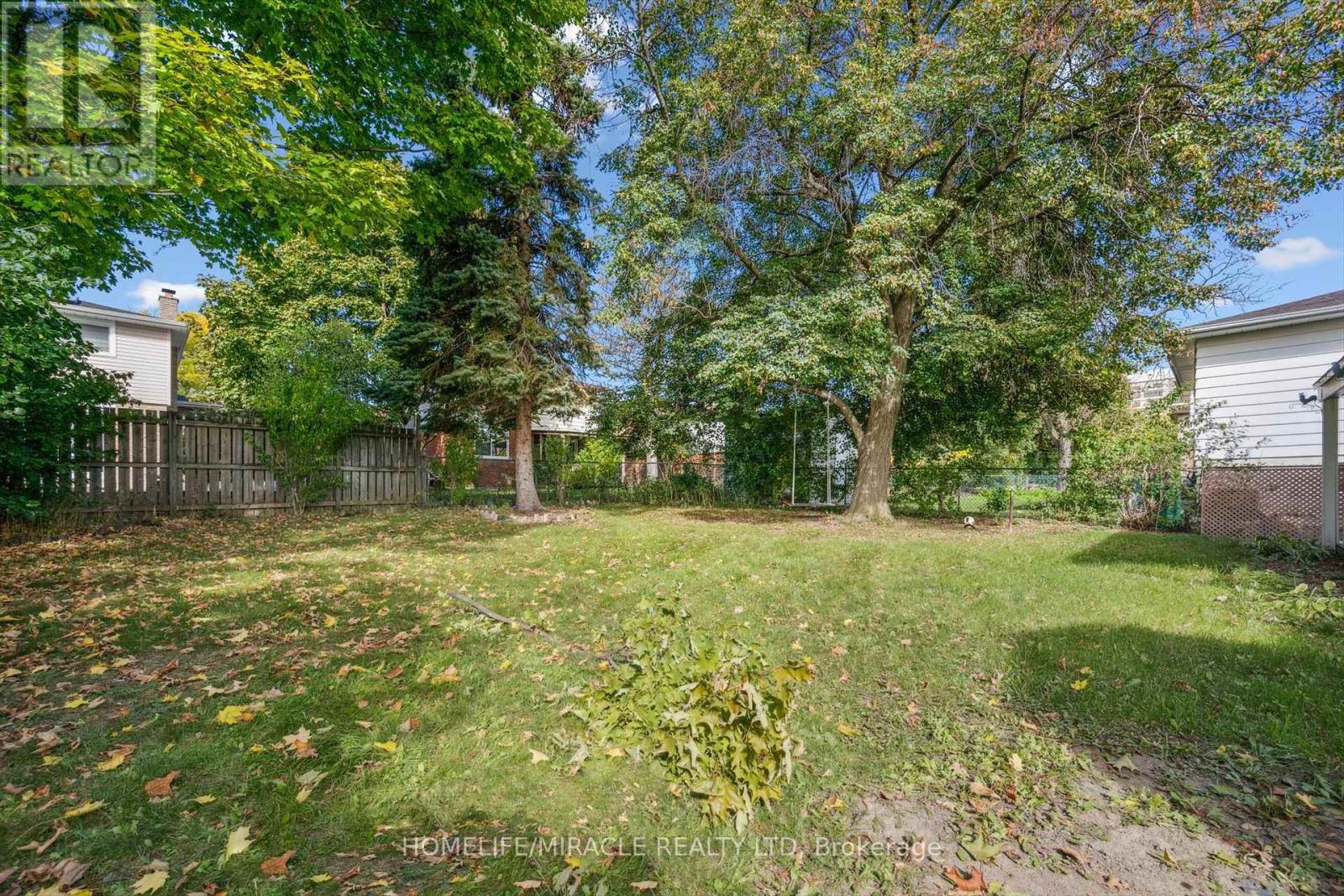 56 Elgin Drive, Brampton, Ontario  L6Y 1A8 - Photo 31 - W12569566