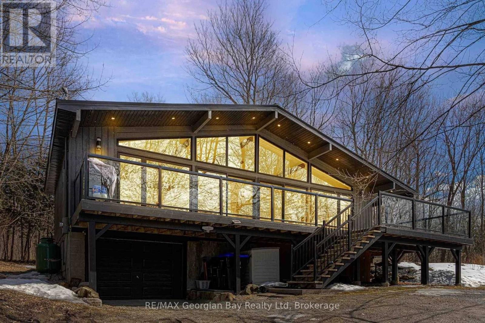 1745 TWIN OAKS CRESCENT, Severn, Ontario