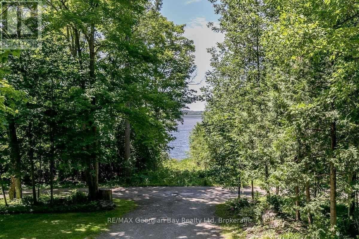 1745 Twin Oaks Crescent, Severn, Ontario  L0K 1E0 - Photo 6 - S12569994