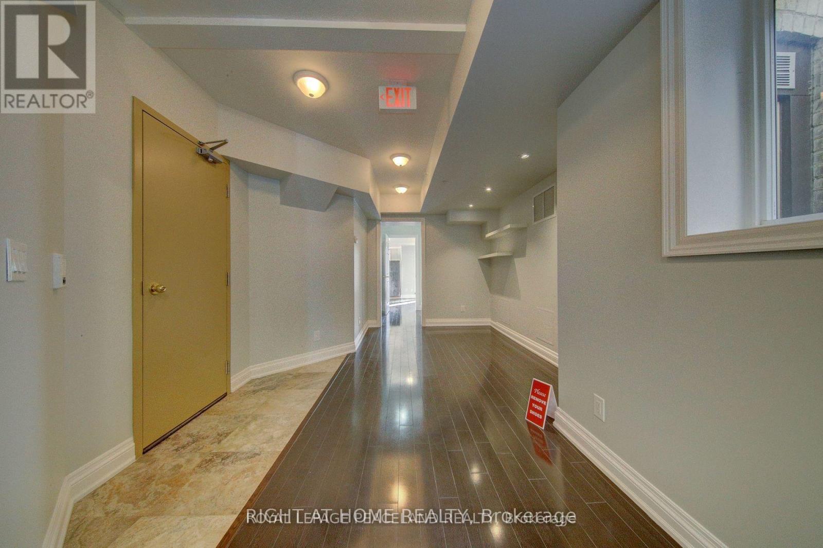 201 - 623 COLLEGE STREET, Toronto, Ontario