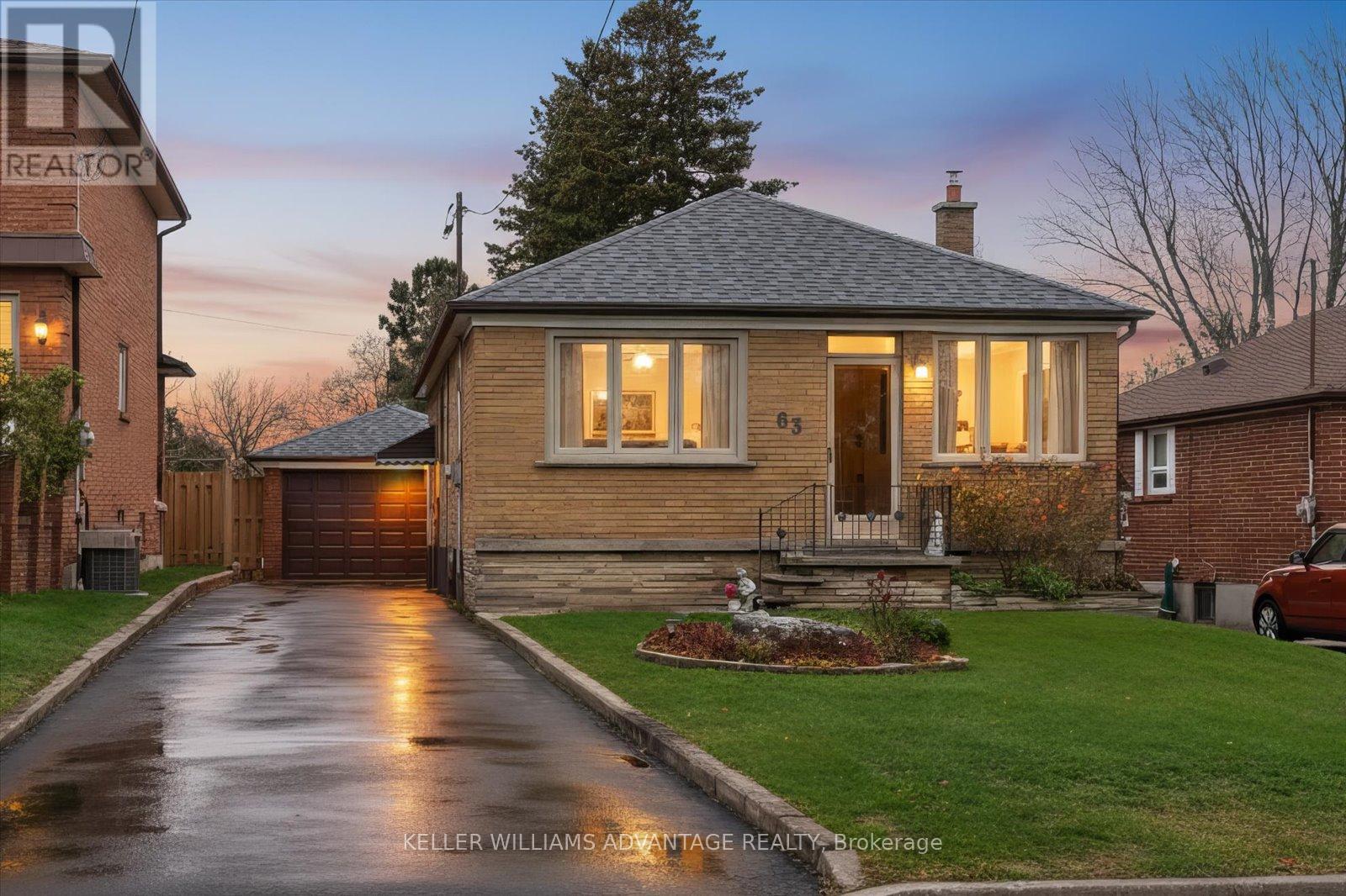 63 BOEM AVENUE, Toronto, Ontario