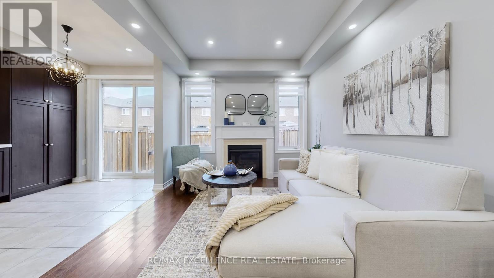 25 Vinewood Road, Caledon, Ontario  L7C 1A9 - Photo 6 - W12569984