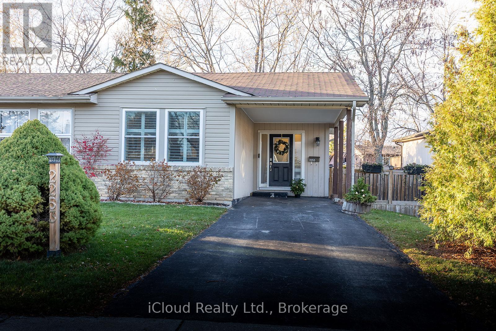 2253 MELISSA CRESCENT, Burlington, Ontario
