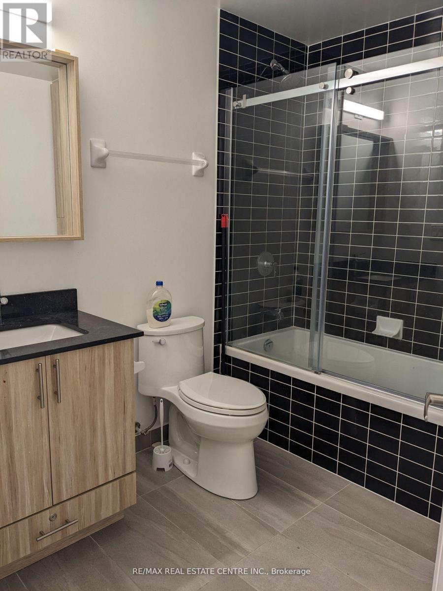 1405 - 4655 Metcalfe Avenue, Mississauga, Ontario  L5M 0Z7 - Photo 8 - W12569992